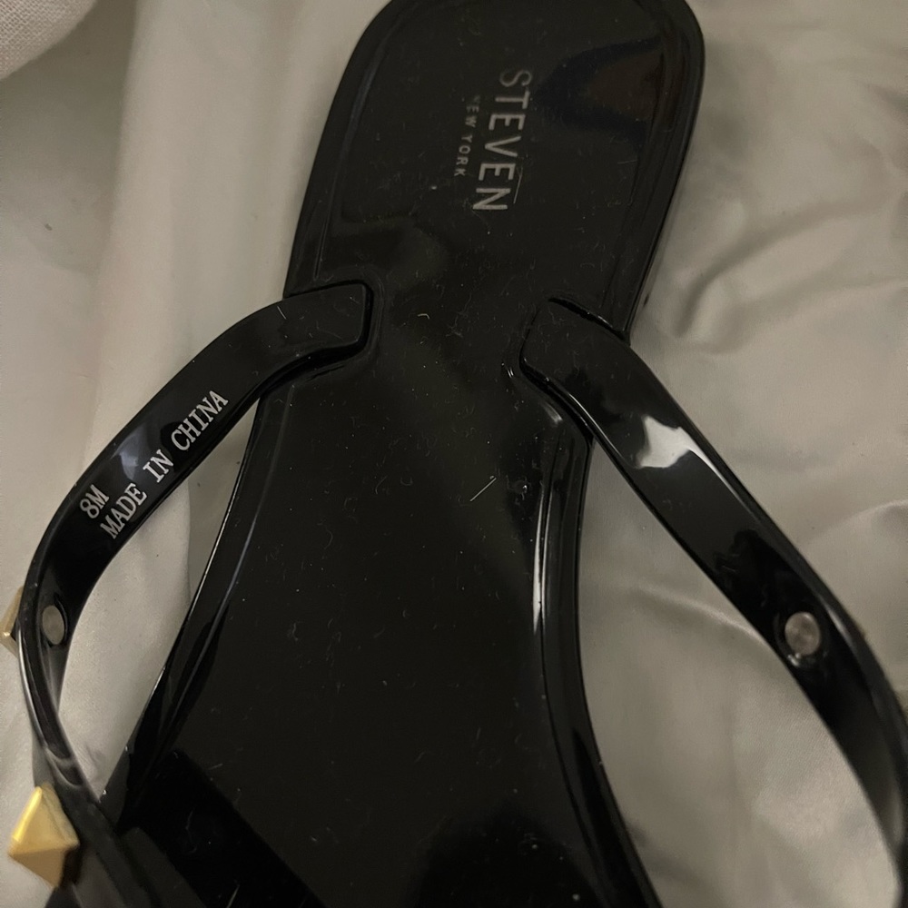 BLACK ROCKSTUD SANDALS - SIZE 8 - Picture 2 of 3